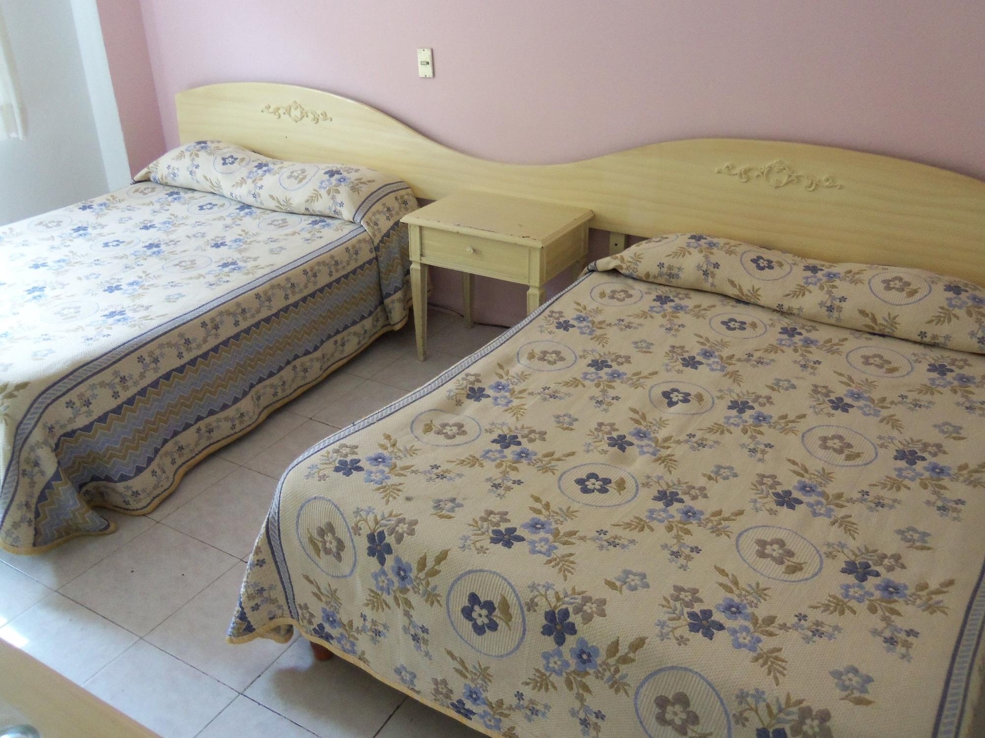 Hotel San Carlos Irapuato Bagian luar foto