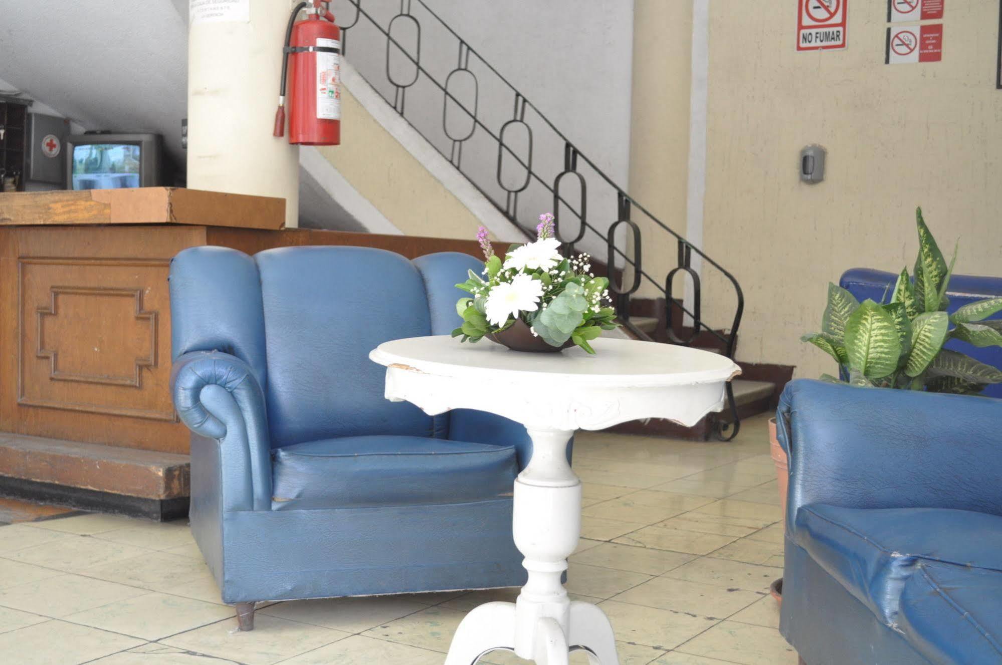 Hotel San Carlos Irapuato Bagian luar foto